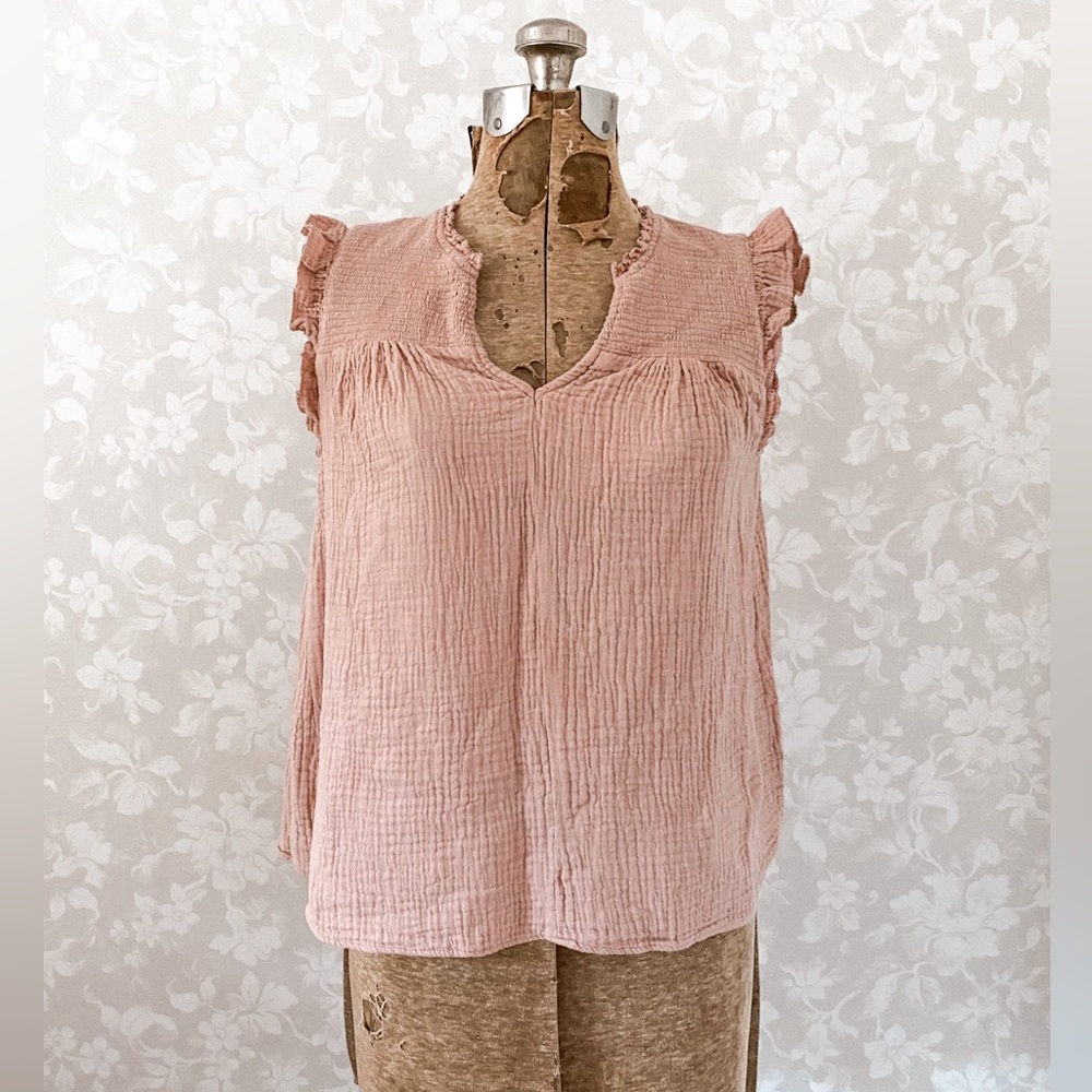Neuflora Ruffle Sleeve Blouse